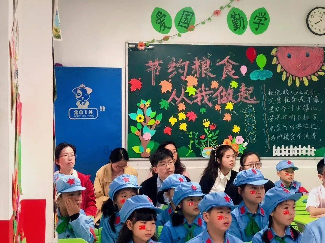 情侣相处舒服的磨合方向？游戏画面