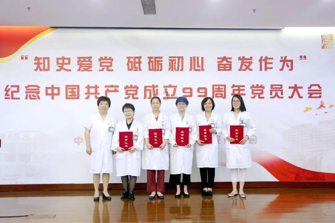 打完辽篮就废了？杜锋爱将3场两个零蛋，男篮乔大帅有望铁血清洗