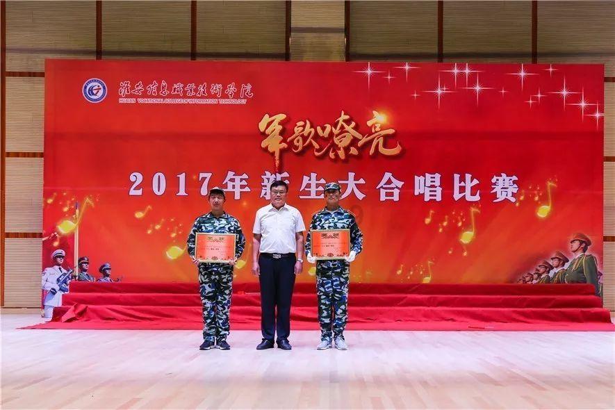 中国烟草公司一年要赚多少钱？游戏画面